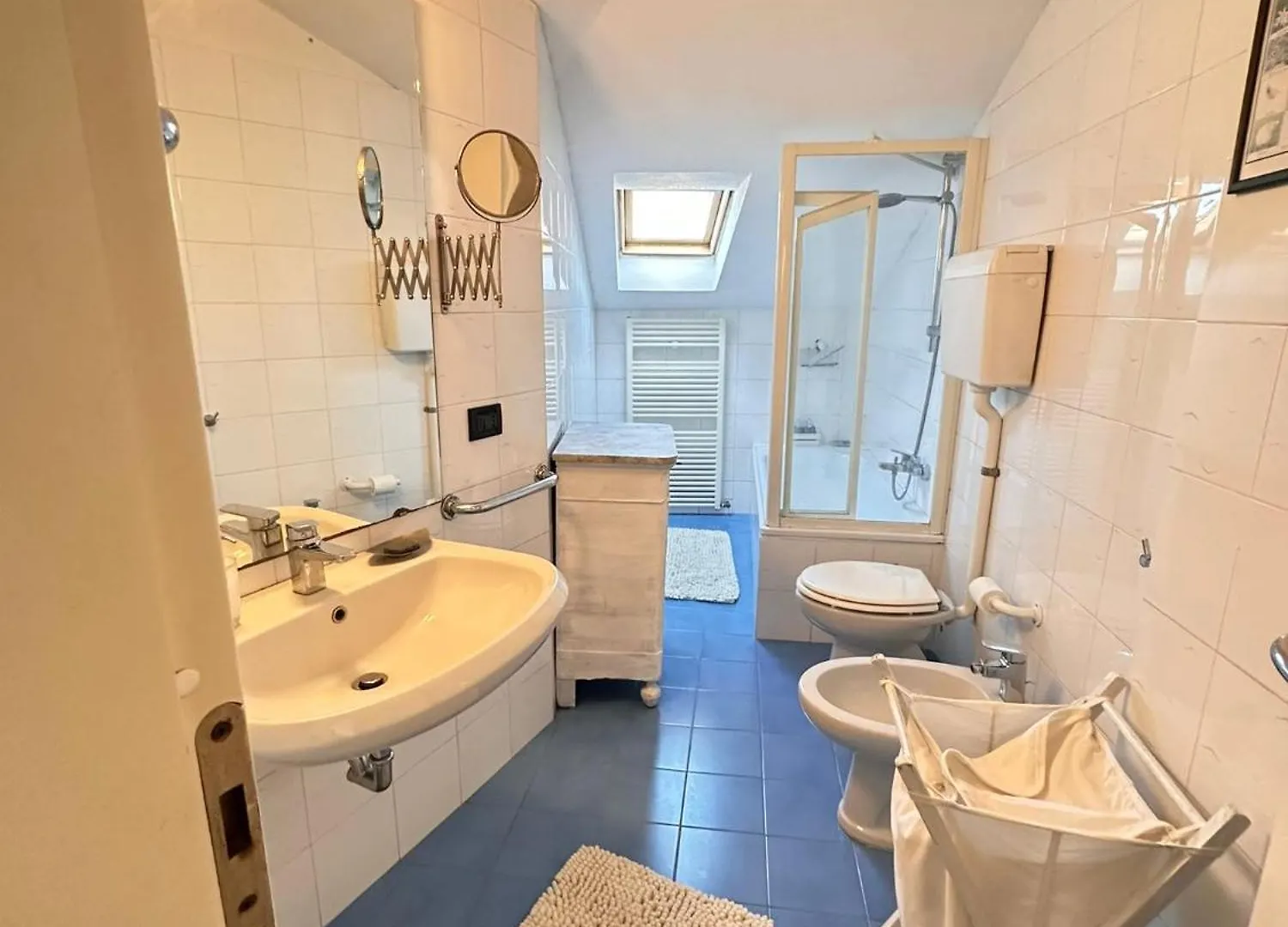 Apartment Casa Del Pozzo - Una Tipica Casa Ligure Ben Ristrutturata- In Pieno Centro E A 50 M Dal Mare Rapallo Italy